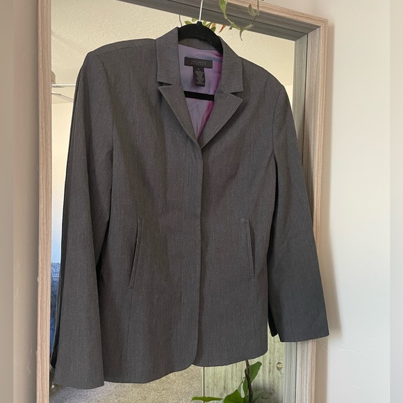 98. The Limited Stretch Gray w/Iridescent Purple Lining Career Blazer - Size M - Picture 4 of 4